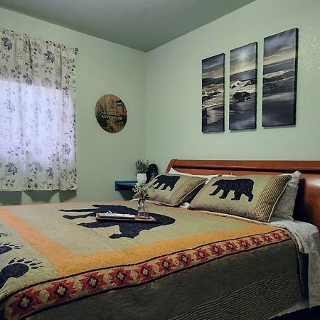 Trinity Escapes - Two Bedroom Two Bathroom Full Apartment Near Airport Anchorage Exterior photo