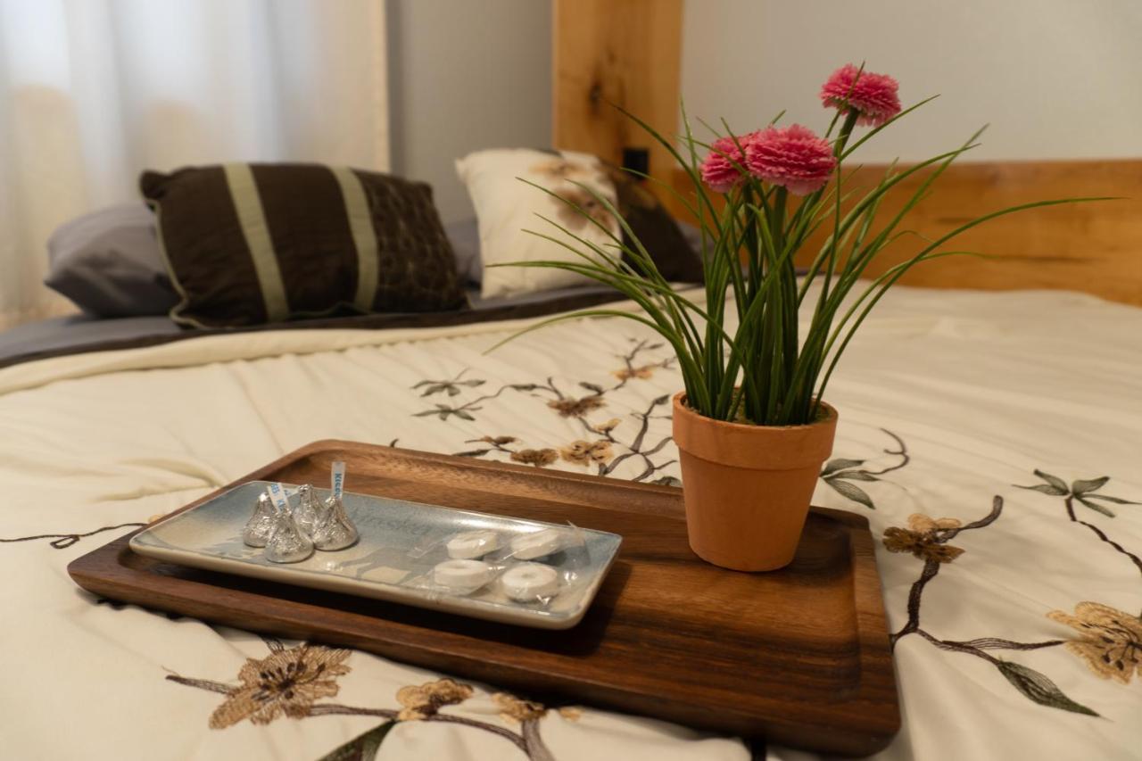 Trinity Escapes - Two Bedroom Two Bathroom Full Apartment Near Airport Anchorage Exterior photo