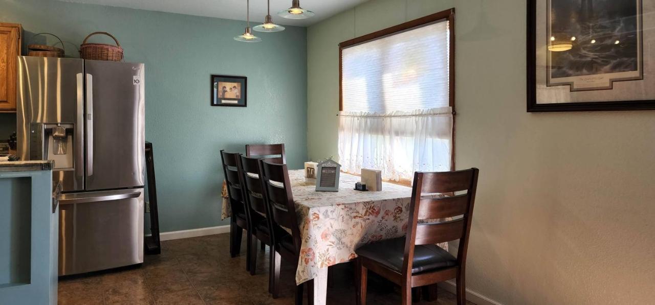 Trinity Escapes - Two Bedroom Two Bathroom Full Apartment Near Airport Anchorage Exterior photo