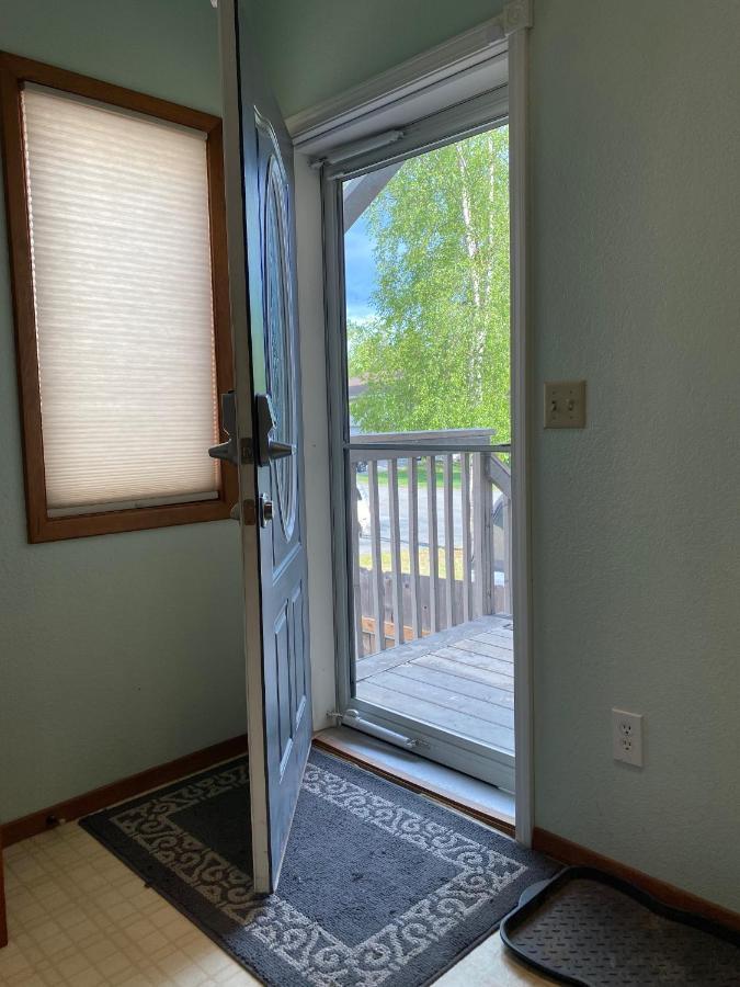 Trinity Escapes - Two Bedroom Two Bathroom Full Apartment Near Airport Anchorage Exterior photo