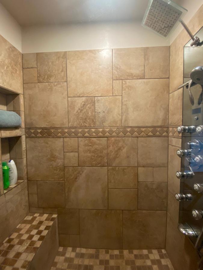Trinity Escapes - Two Bedroom Two Bathroom Full Apartment Near Airport Anchorage Exterior photo